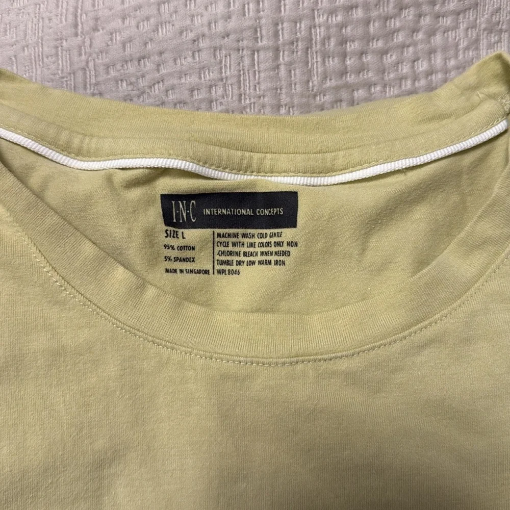 International Concepts Yellow/Green Short Sleeve T-Shirt