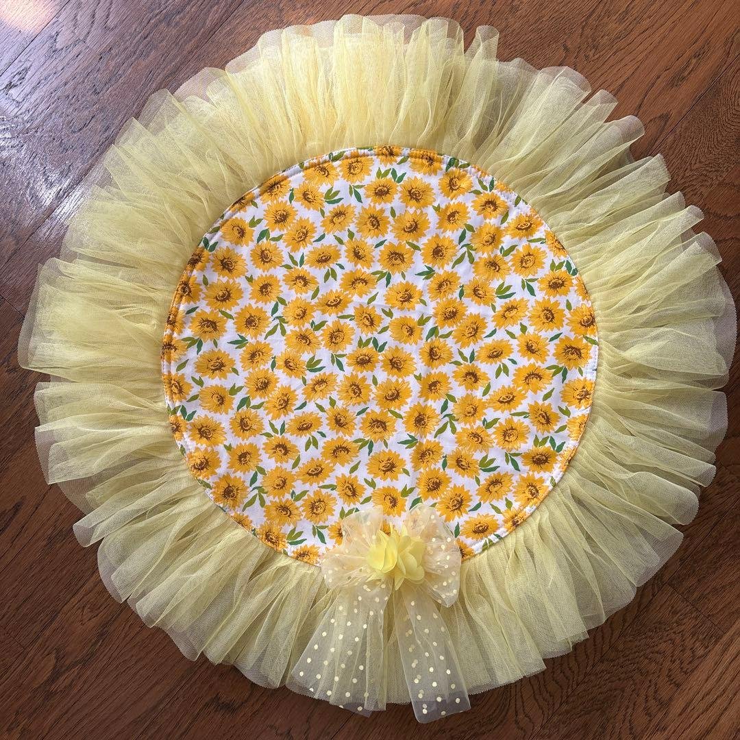 Cafe Mat ? Lemon Yellow Sunflower ? Diameter 58cm (including frills)